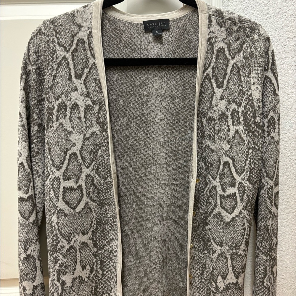 Carlisle collection Snake print Gold Buttoned cardigan women size S